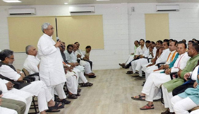 भाजपा – जदयू के  26 मंत्रियों ने ली शपथ